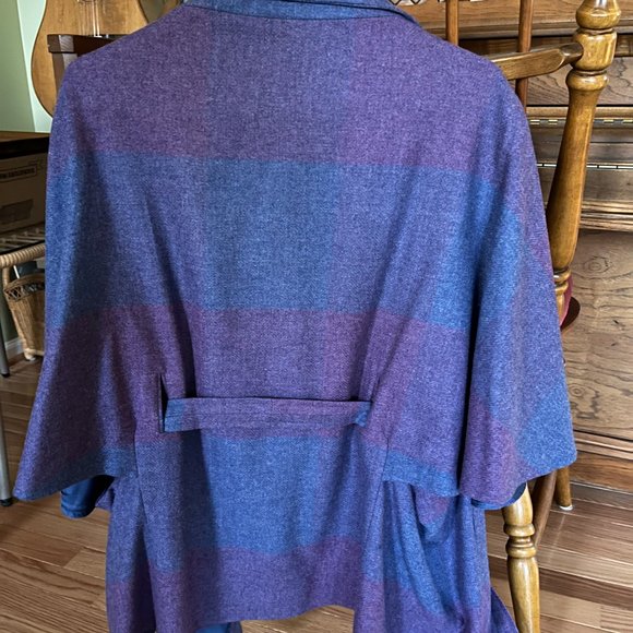 Triona Women's Wool Cape - Picture 2 of 5